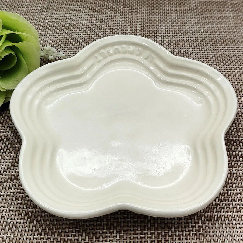 Charming Blossom Ceramic Dish - 5.5 Inch Flower Plate