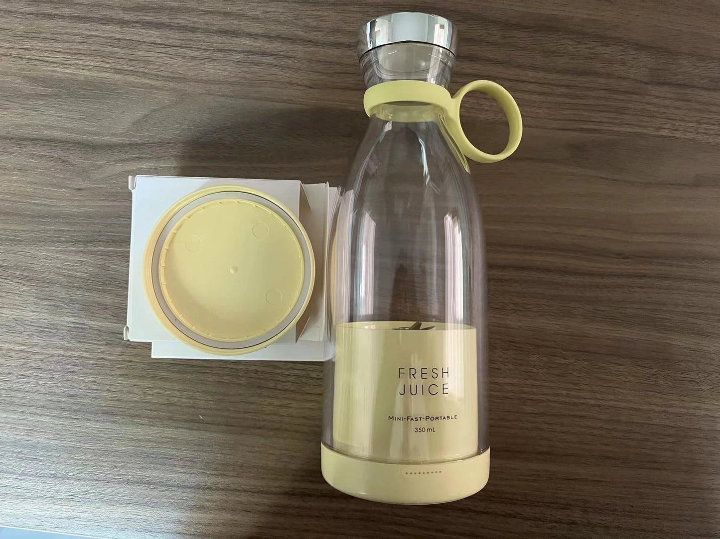 Blend & Go: The Ultimate Portable USB Juicer Blender