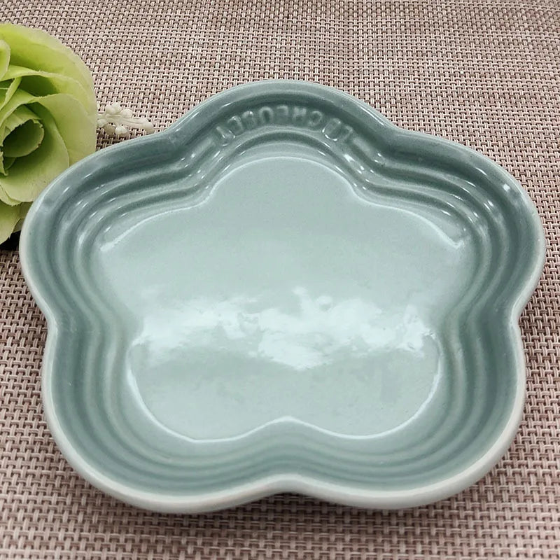 Charming Blossom Ceramic Dish - 5.5 Inch Flower Plate