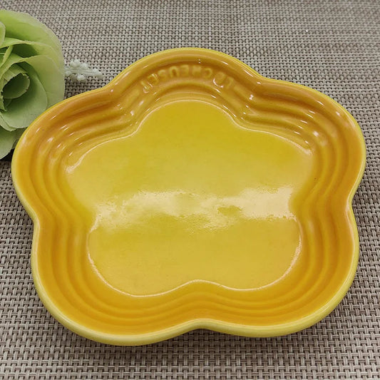 Charming Blossom Ceramic Dish - 5.5 Inch Flower Plate