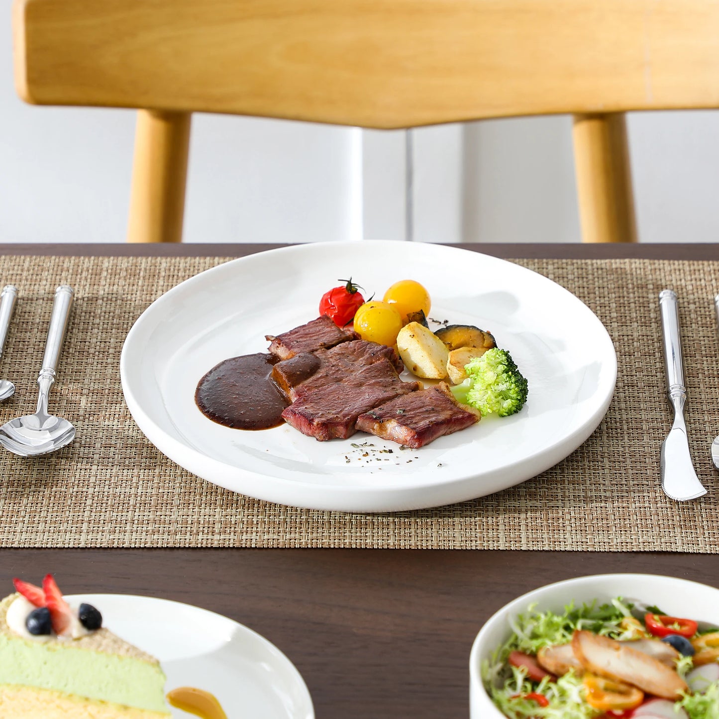 12/24-Piece Porcelain Dinnerware Set - Cartoon Design, Microwave & Dishwasher Safe