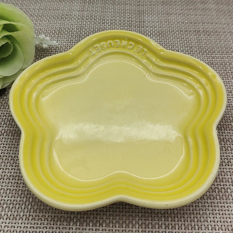 Charming Blossom Ceramic Dish - 5.5 Inch Flower Plate