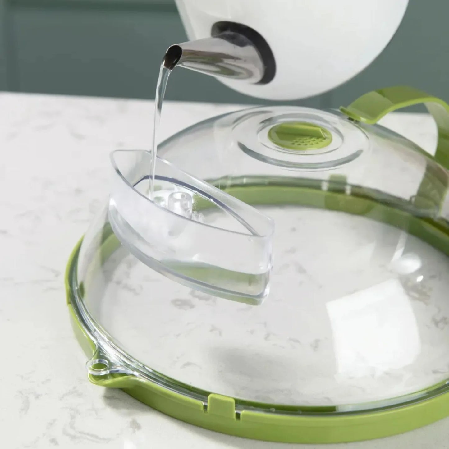 Microwave Food Cover with Handle: Steam & Keep Food Fresh!